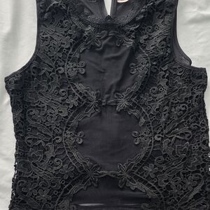 Elegant Black Lace Sleeveless Top